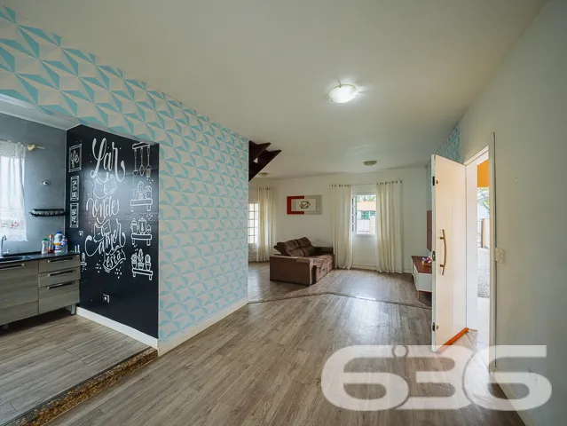 Descubra a casa dos seus sonhos em Joinville! Situ