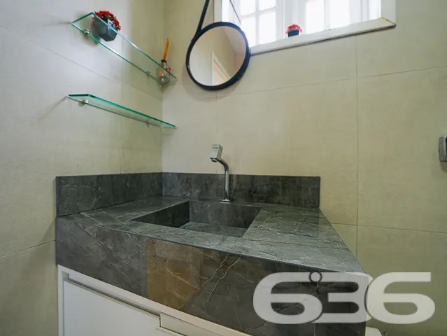 Descubra a casa dos seus sonhos em Joinville! Situ