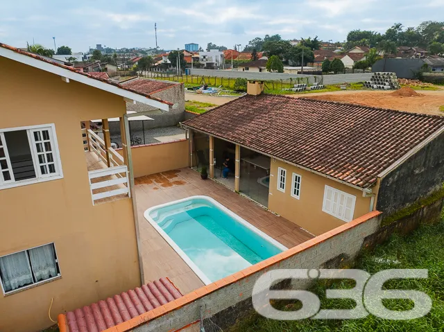Descubra a casa dos seus sonhos em Joinville! Situ