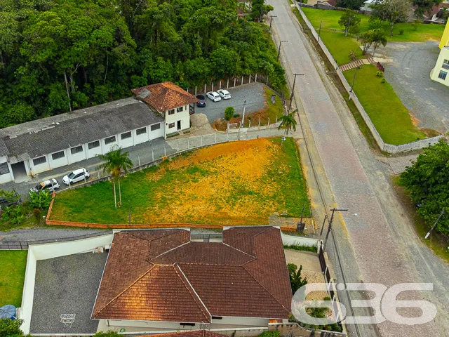 BELÍSSIMO TERRENO À VENDA NO BAIRRO SANTA CATARINA