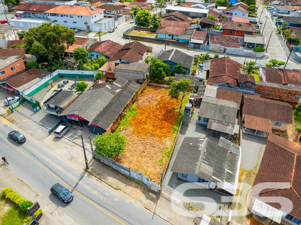 Terreno Exclusivo à Venda em Joinville - Oportunid
