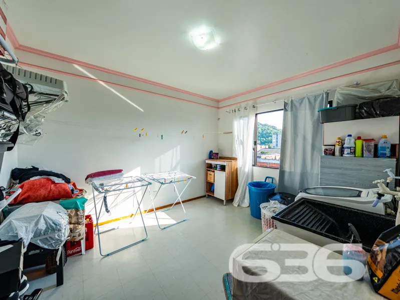 Sobrado de Alto PadrĂŁo Ă Venda no Bairro Itaum â J