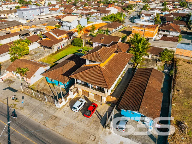 Sobrado de Alto PadrĂŁo Ă Venda no Bairro Itaum â J