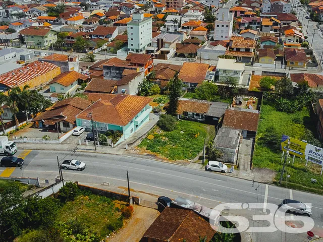 VENDE-SE TERRENO NO BAIRRO GUANABARA - ESTUDA PERM