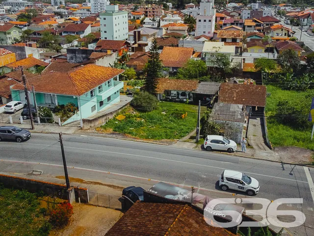 VENDE-SE TERRENO NO BAIRRO GUANABARA - ESTUDA PERM