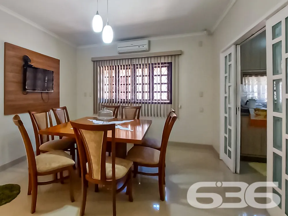 OPORTUNIDADE DE CASA COM AMPLO TERRENO PARA VOCÊ