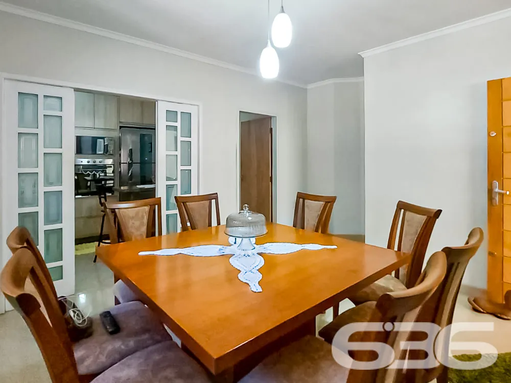 OPORTUNIDADE DE CASA COM AMPLO TERRENO PARA VOCÊ