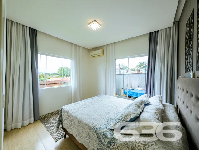Sua nova casa no bairro Itaum, em Joinville, estĂĄ