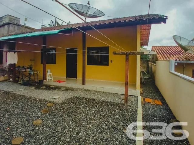 RESIDĂNCIA COM 2 QUARTOS + SUĂTE NO BAIRRO BOEHMER