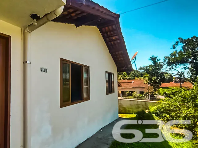 CASA COM 4 DORMITĂRIOS NO BAIRRO JARIVATUBA
Descu