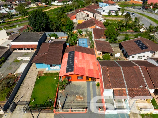 Oportunidade Imperdível em Joinville: Residência T