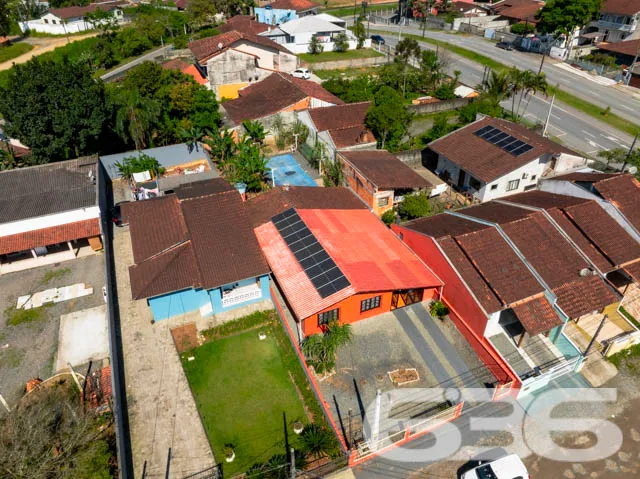 Oportunidade Imperdível em Joinville: Residência T