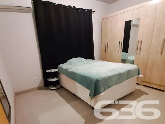 OPORTUNIDADE DE CASA COM AMPLO QUINTAL
Procurand