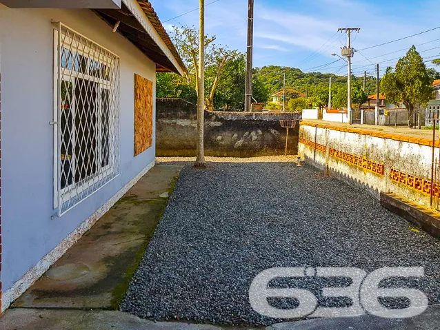 EXCELENTE CASA NO BAIRRO PARANAGUAMIRIM - ESTUDA P
