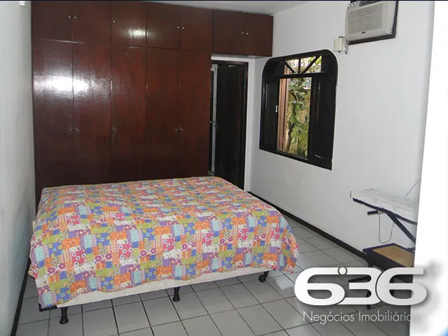 RESIDĂNCIA AMPLA COM SUĂTE + 3 DORMITĂRIOS NO BAIR