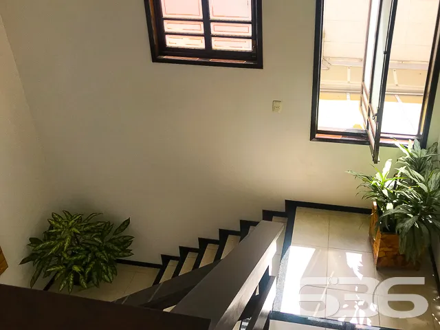 IMĂVEL DE ALTO PADRĂO COM 2 SUĂTES + 2 QUARTOS NO