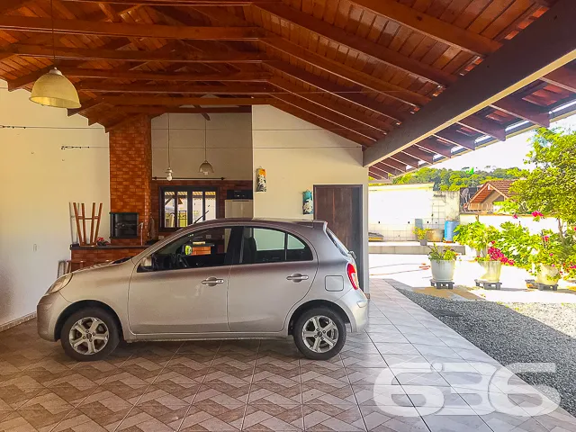 IMĂVEL DE ALTO PADRĂO COM 2 SUĂTES + 2 QUARTOS NO