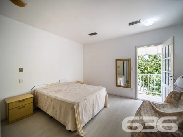 BELÍSSIMO SOBRADO COM 3 QUARTOS NO BAIRRO SANTO AN