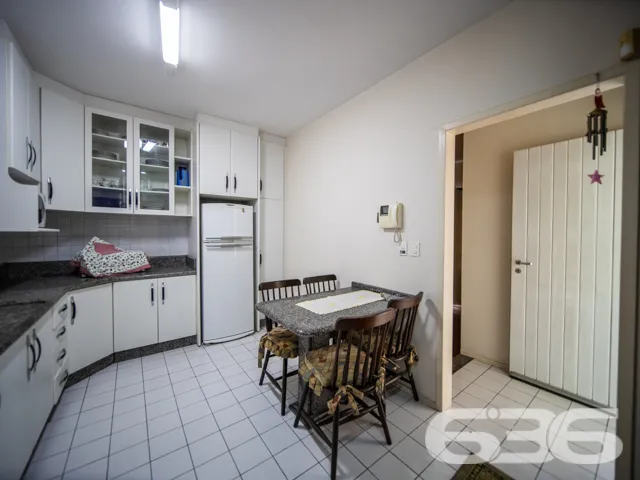 BELÍSSIMO SOBRADO COM 3 QUARTOS NO BAIRRO SANTO AN