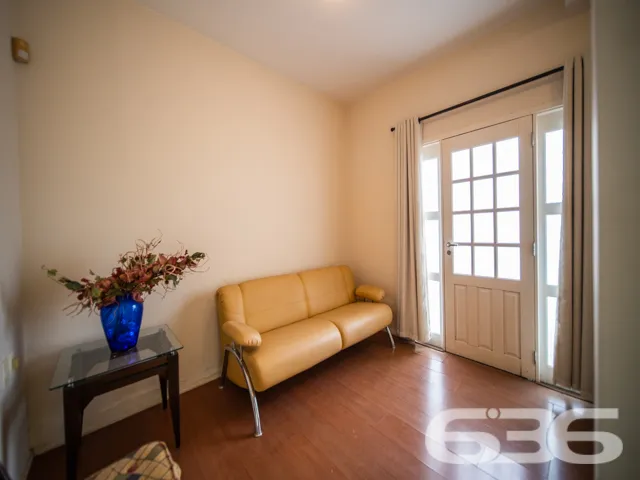 BELÍSSIMO SOBRADO COM 3 QUARTOS NO BAIRRO SANTO AN