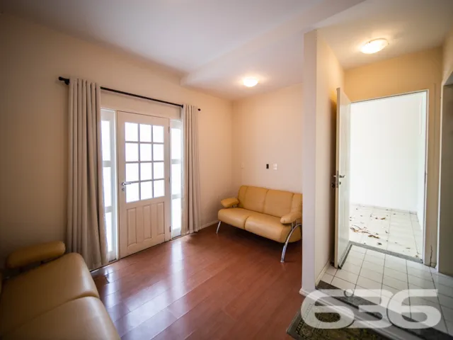 BELÍSSIMO SOBRADO COM 3 QUARTOS NO BAIRRO SANTO AN