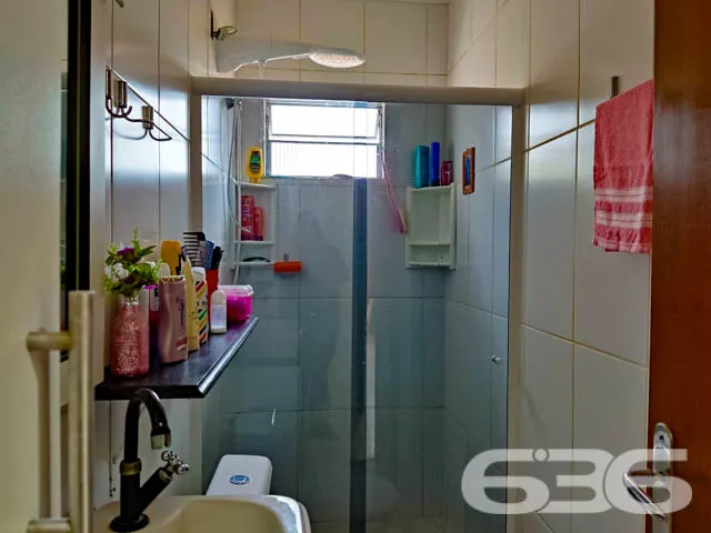 IMÓVEL COM 2 QUARTOS - ESTUDA PERMUTA POR CASA COM
