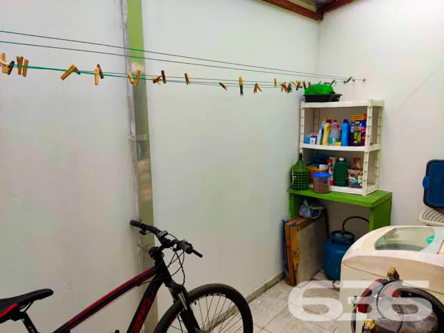 IMÓVEL COM 2 QUARTOS - ESTUDA PERMUTA POR CASA COM
