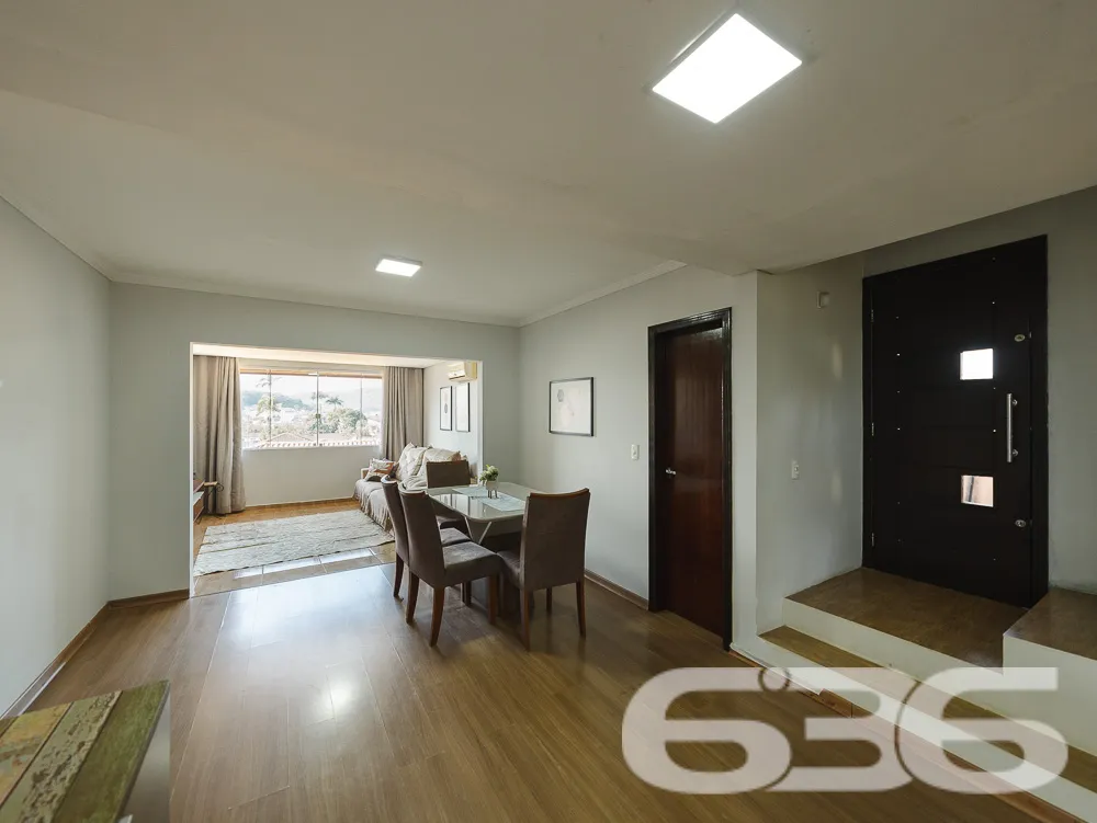 Essa residĂȘncia encantadora no bairro Santa Catari