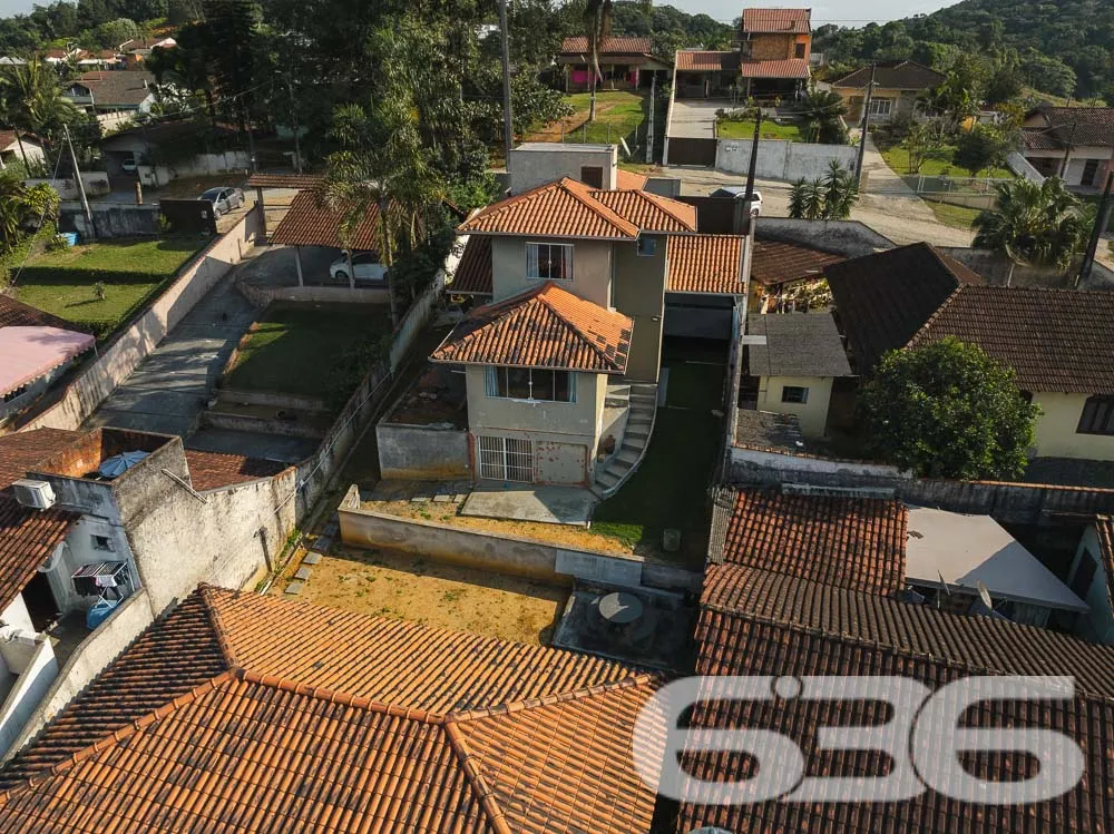 Essa residĂȘncia encantadora no bairro Santa Catari