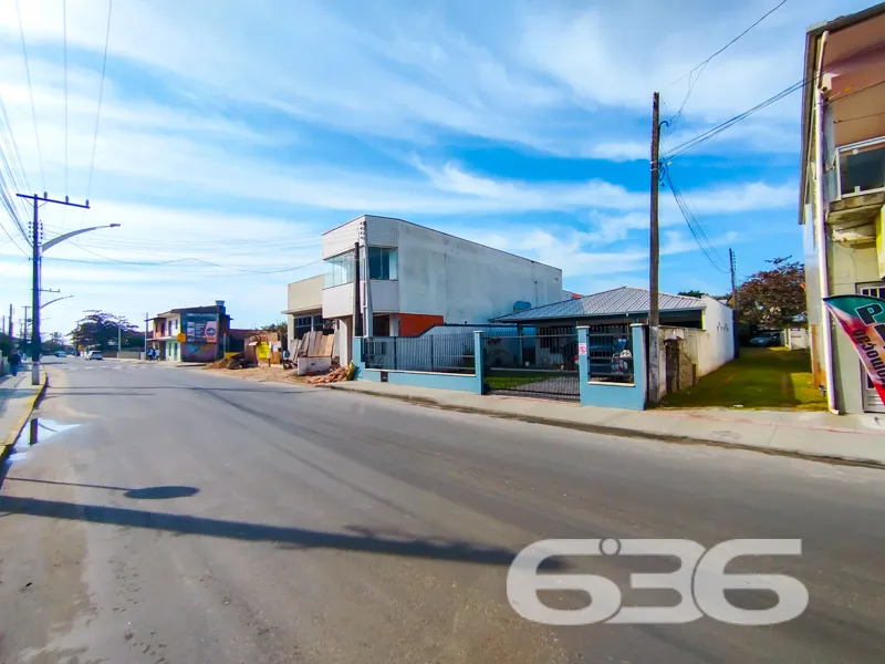 Descubra o Sobrado dos Seus Sonhos em Balneário Ba