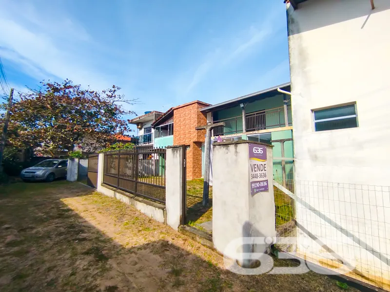 Descubra o Sobrado dos Seus Sonhos em Balneário Ba