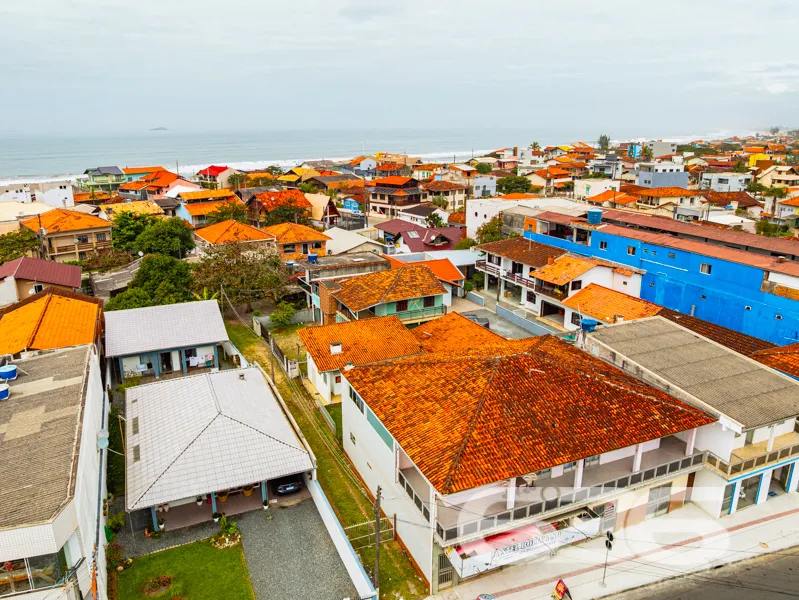 Descubra o Sobrado dos Seus Sonhos em Balneário Ba