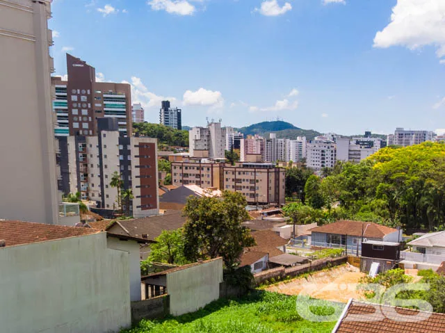 VENDE-SE AMPLO TERRENO NO BAIRRO GLÓRIA!
Descubra