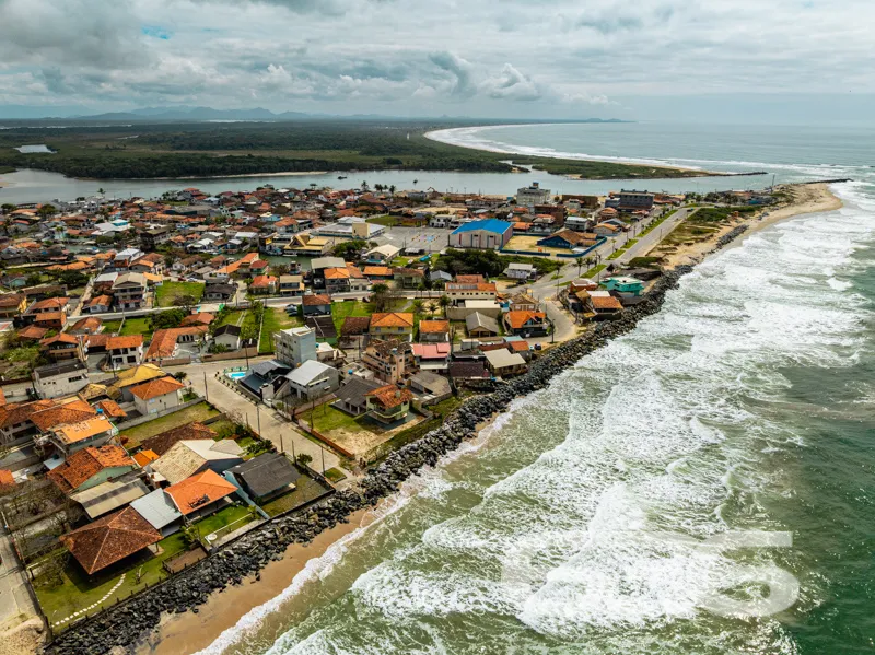 Terreno à Venda em Balneário Barra do Sul, SC - Op
