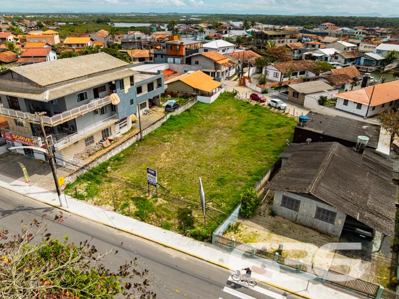 Terreno à Venda em Balneário Barra do Sul, SC - Op