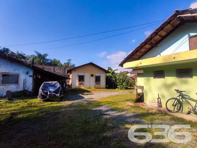 OPORTUNIDADE ÚNICA: TERRENO COM POTENCIAL INFINITO