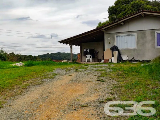 IMÓVEL COM AMPLO TERRENO NO BAIRRO PROFIPO

Neste 