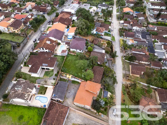 ÓTIMO TERRENO NO BAIRRO IRIRIÚ EM JOINVILLE - ESTU