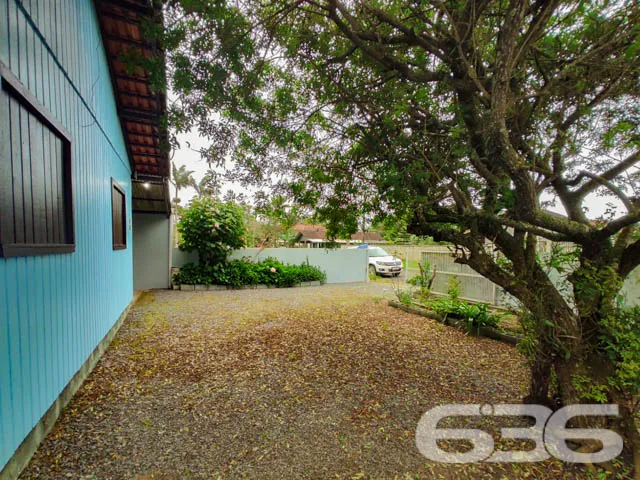 MAGNĂFICA CASA COM 3 QUARTOS, EM ARAQUARI, SANTA C