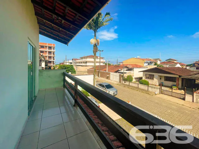 SOBRADO COM 1 SUÍTE E 3 QUARTOS , EM FRANCISCO DO