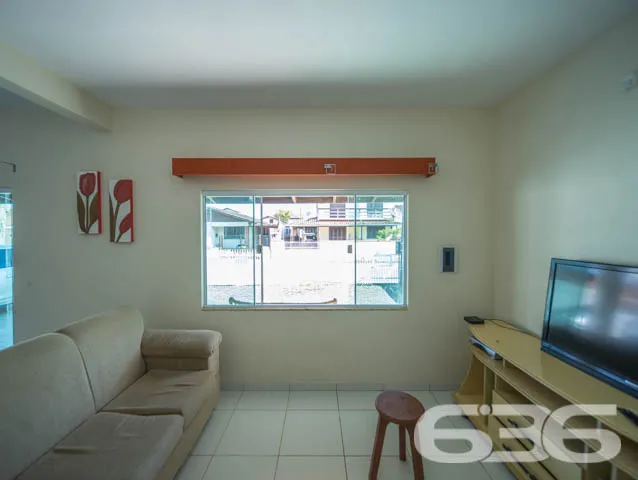 SOBRADO COM 1 SUÍTE E 3 QUARTOS , EM FRANCISCO DO