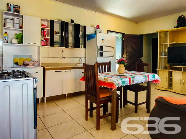 EXCELENTE CASA Ă VENDA COM 2 QUARTOS, MAIS EDĂCUL