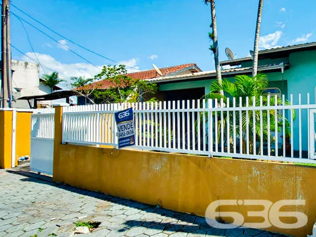 EXCELENTE CASA Ă VENDA COM 2 QUARTOS, MAIS EDĂCUL