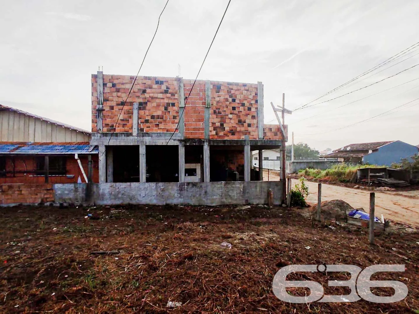 CASA EM CONSTRUÇÃO COM 2 QUARTOS EM UBATUBA, SÃO F