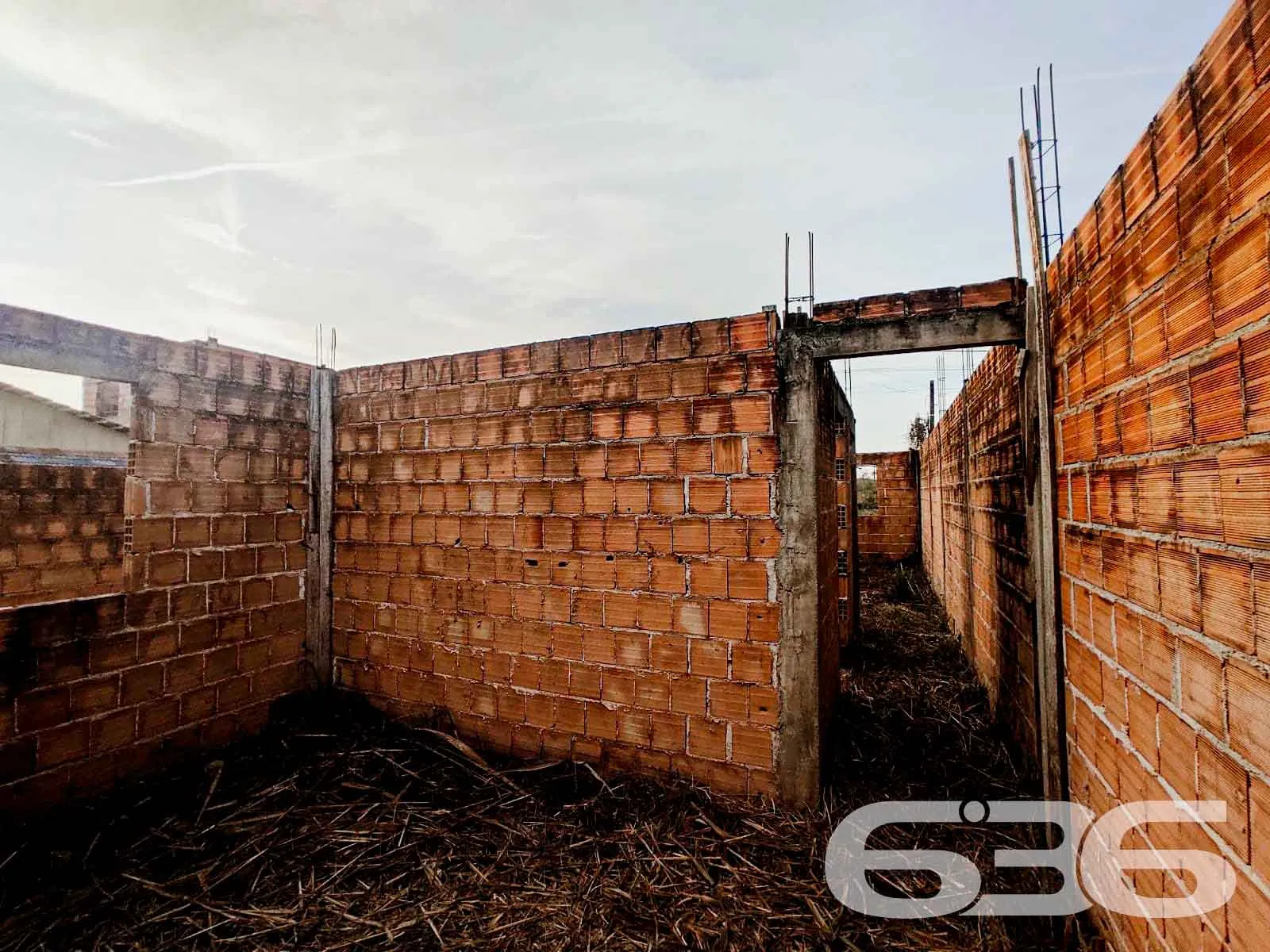 CASA EM CONSTRUÇÃO COM 2 QUARTOS EM UBATUBA, SÃO F