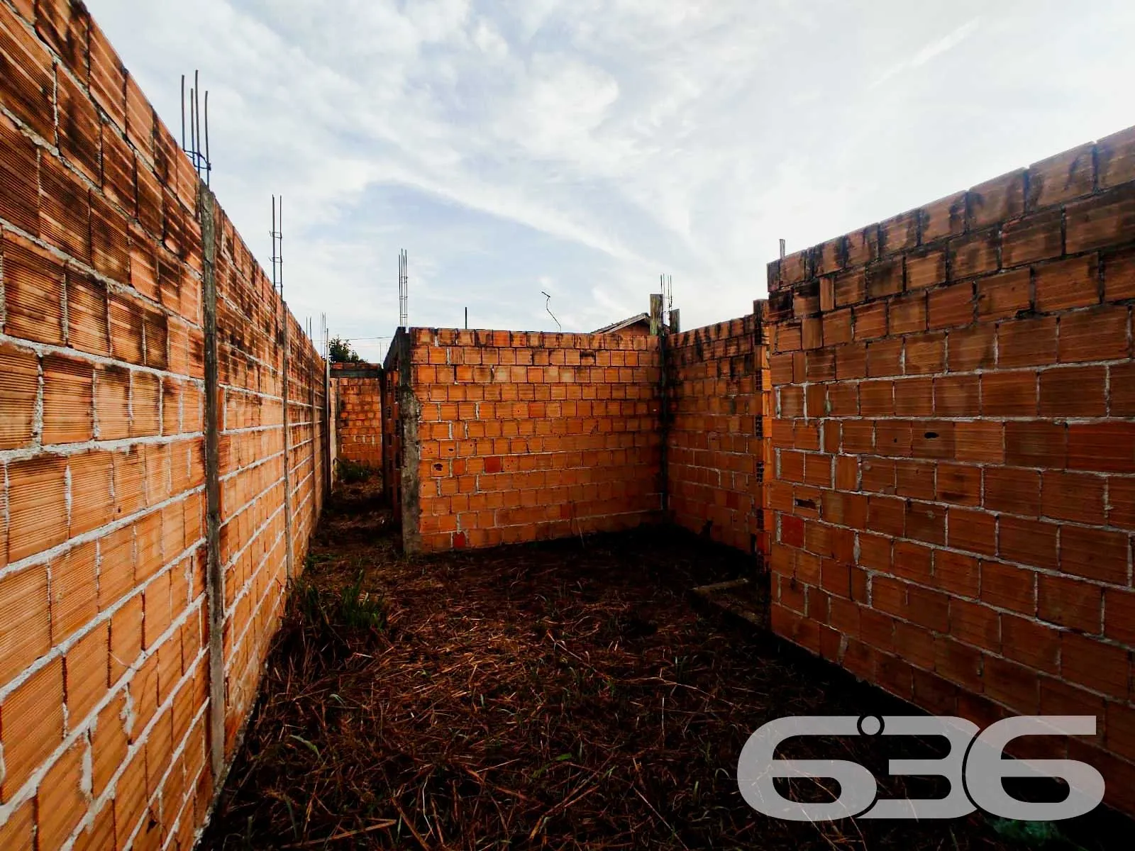 CASA EM CONSTRUÇÃO COM 2 QUARTOS EM UBATUBA, SÃO F