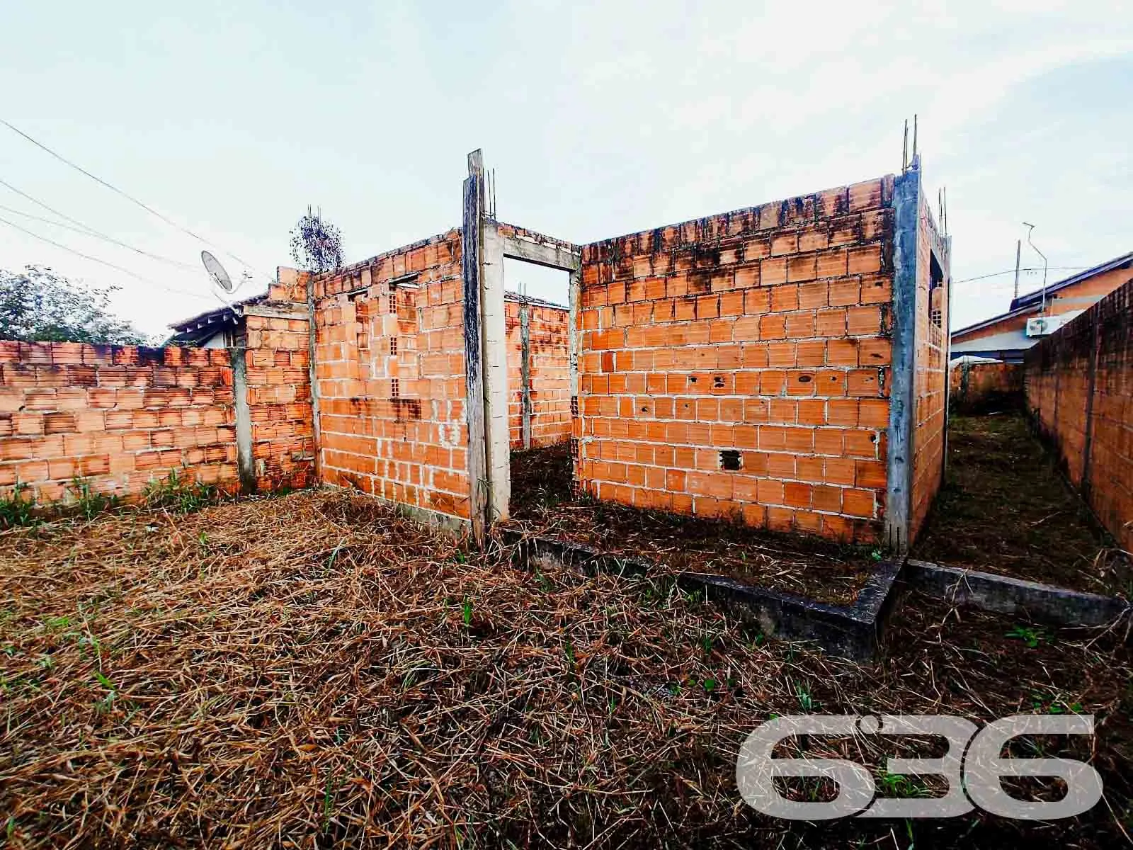 CASA EM CONSTRUÇÃO COM 2 QUARTOS EM UBATUBA, SÃO F