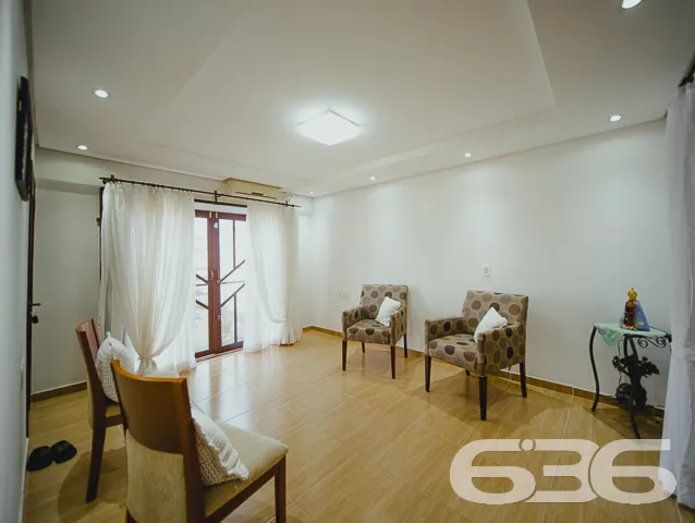 ÓTIMA CASA COM SUÍTE + 3 QUARTOS NO BAIRRO FÁTIMA