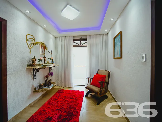 ÓTIMA CASA COM SUÍTE + 3 QUARTOS NO BAIRRO FÁTIMA