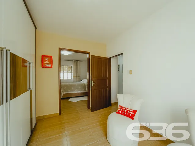ÓTIMA CASA COM SUÍTE + 3 QUARTOS NO BAIRRO FÁTIMA
